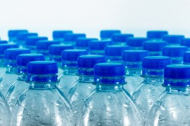 I do 300.000 opasnih bakterija krije se na vašoj boci vode