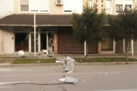 Raznijeli pa odnijeli bankomat