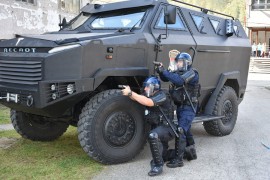 Despoti, helikopteri, gliseri - odlična usklađenost u službi Srpske