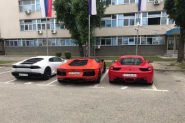 Banjalučka policija vratila privremeno oduzete lamborginije i ferari
