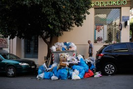 Ulice Atine pod smećem zbog štrajka