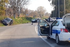 Jedna osoba poginula, četiri povrijeđene u sudaru tri vozila