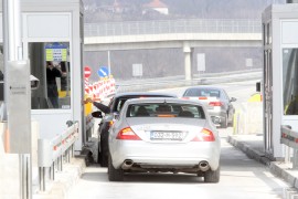 Putarina u RS najskuplja u Evropi, godišnja karta do 4.000 KM