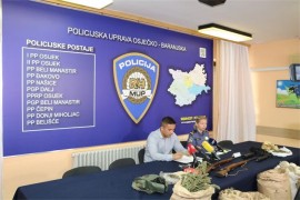 Zaplijenjeno više od 15 kilograma marihuane, uhapšena dvojica