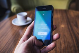 Evo kako mobilni telefon utiče na vaše zdravlje