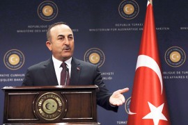 Čavušoglu: Kurdi se ne povlače, razgovaraćemo sa Moskvom