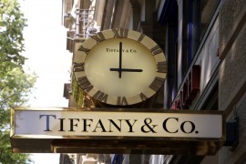 "Louis Witton" pokušava da kupi "Tiffany"