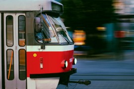 Pješak pretrčavao prugu u Sarajevu, udario ga tramvaj