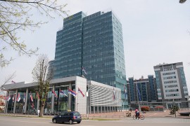 Vlada RS zatražila provjeru 30 diploma
