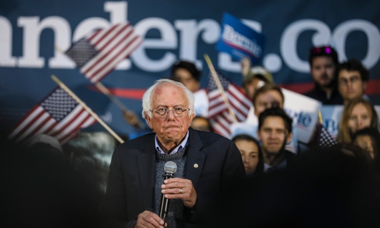 Berni Sanders operisan, odgodio kampanju