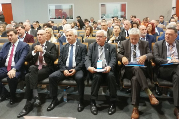 Čubrilović: Mnoge šanse za razvoj regiona