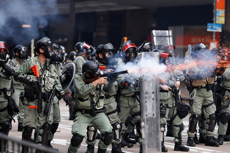 U Hong Kongu uvedene vanredne mjere iz kolonijalnog doba