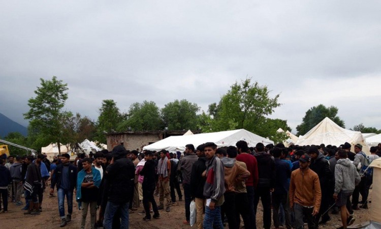 Zima sve bliže, a 2.000 migranata u USK na vjetrometini