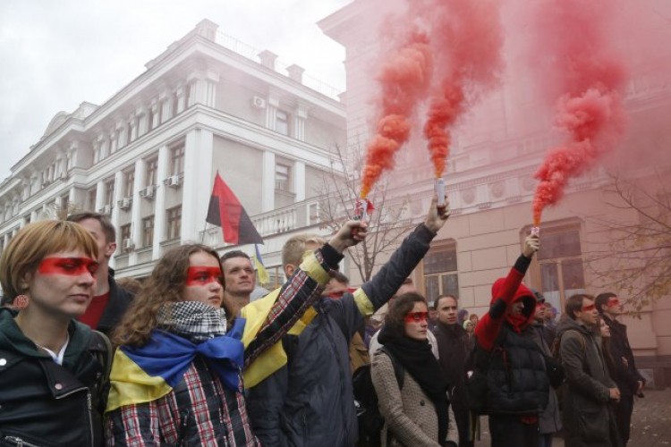 Protesti u Kijevu protiv mirovnog plana za istok zemlje