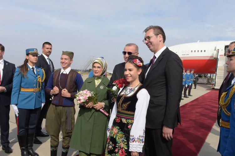 Erdoan stigao u Beograd, dočekao ga Vučić