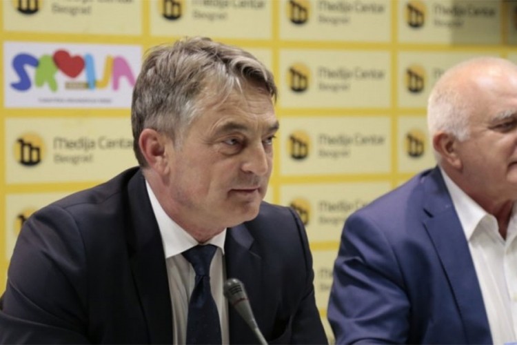 Komšić: Dosta smo se svađali, zasučimo rukave