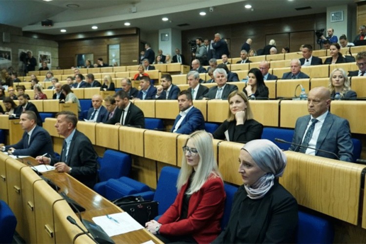 Nije odobrena strategija zapošljavanja u FBiH