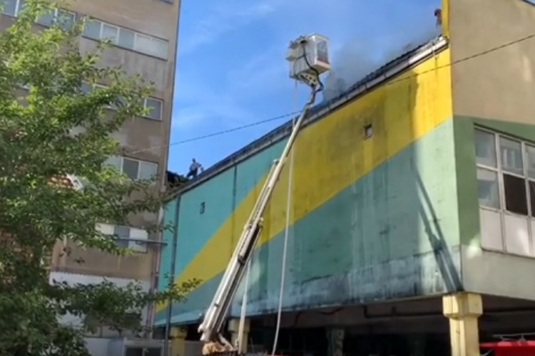 Požar na objektu Klasa u Sarajevu