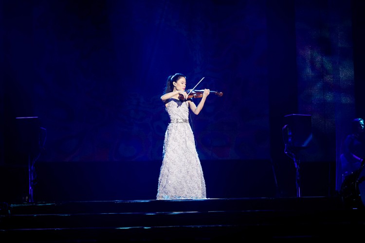 Vanesa Mej pokazala zašto je planetarna muzička zvijezda