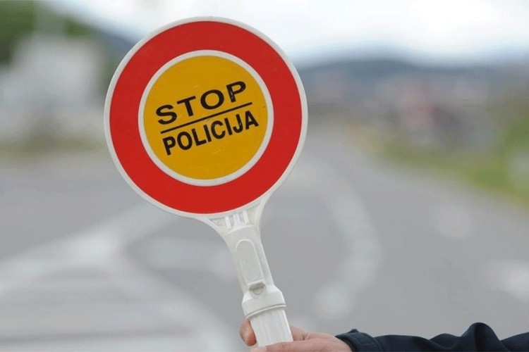 Iz saobraćaja isključeno 19 neispravnih autobusa