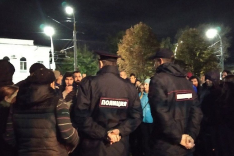 Ubio djevojčicu zbog napuštene garaže, građani htjeli da ga linčuju