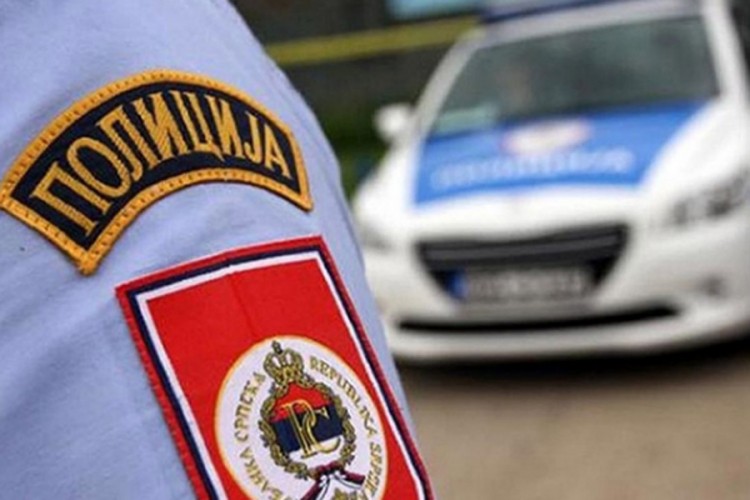 Pijanog pješaka udario automobil