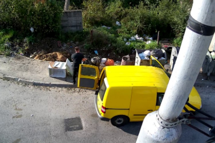 Skrivene kamere u Banjaluci, pogledajte kako nastaju divlje deponije