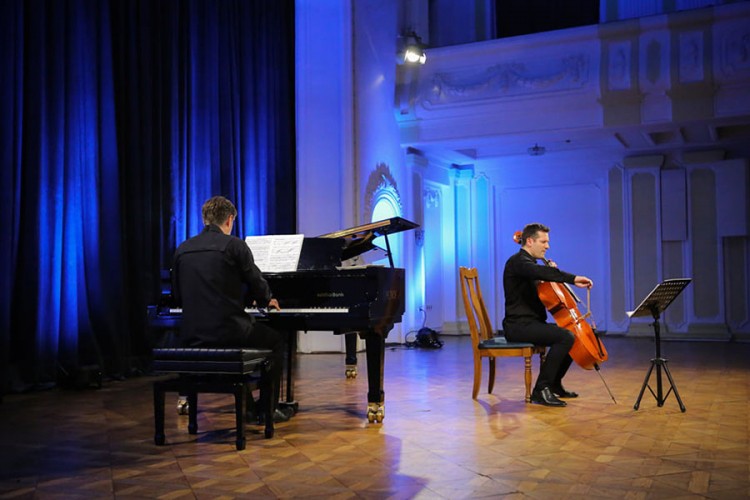 Duhovna muzika za ozbiljnost banjalučke sale