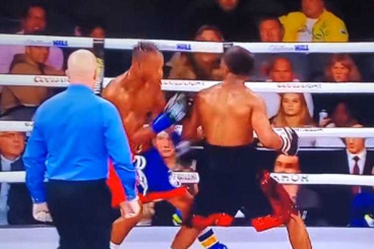 Bokser završio u komi nakon nokauta, bore mu se za život