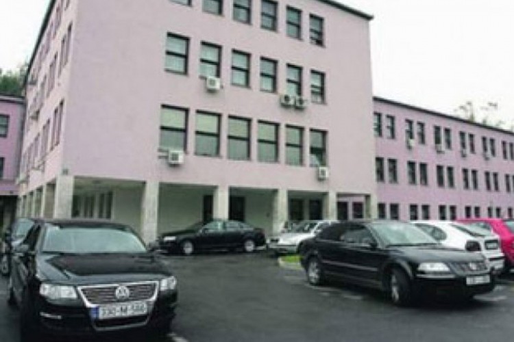 Najmanje deset lažnih diploma u federalnim institucijama, bilo i otkaza