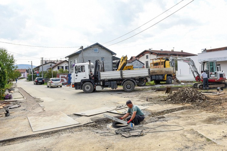 Izgrađen manji vodovod na Petrićevcu