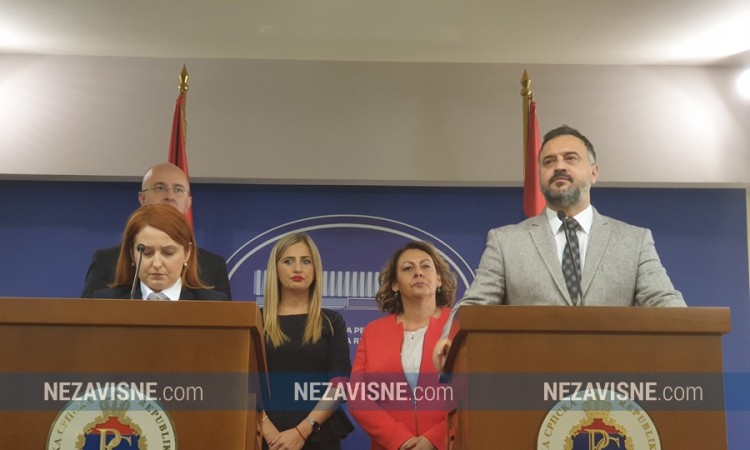 SNSD: Ne sprečavamo opoziciju da predlaže zakone