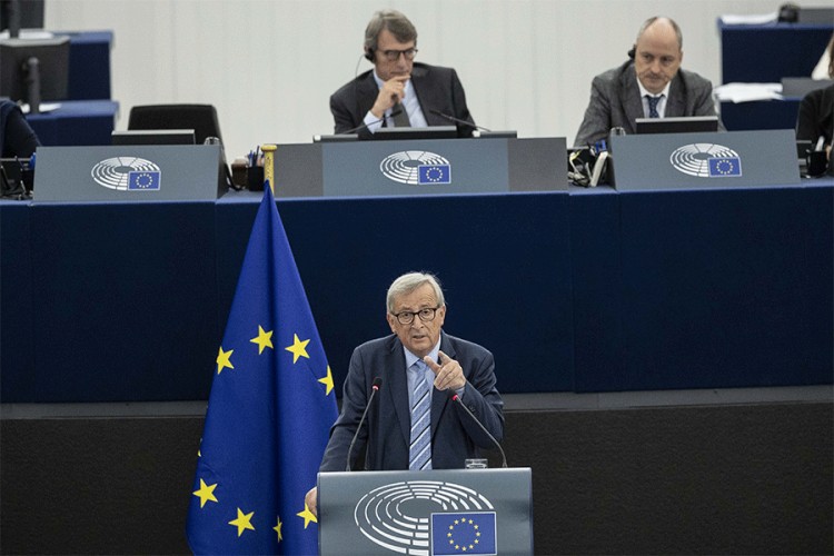 Junker: Brexit gubljenje vremena i energije