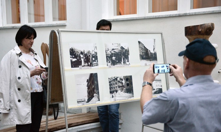 Objavljene nikad viđene fotografije Banjaluke nakon razornog zemljotresa