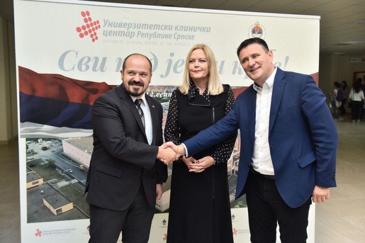 Prioritet UKC-a RS saradnja i edukacija kadra u Ljubljani