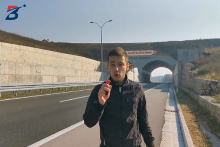 Begić skinuo sliku Dodika i Vučića sa vijadukta autoputa "9. januar"