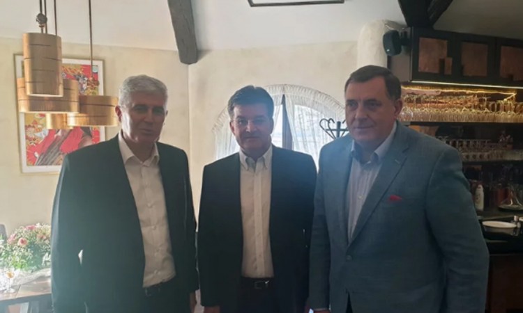 "Neću se izviniti za sastanak s Dodikom i Čovićem, moguć rezultat"
