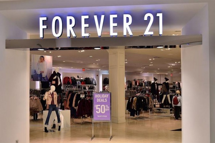 Div brze mode Forever 21 najavio zatvaranje 200 trgovina