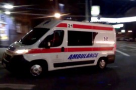 Automobil izbacio tramvaj iz šina, ekipa Hitne pomoći na terenu