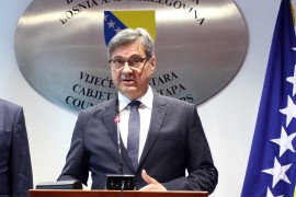 Zvizdić: Obustaviti plate parlamentarcima, jer Parlament ne radi