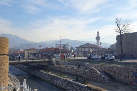 Građani u Novom Pazaru spriječili ženu da skoči sa mosta