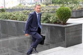 Direktoru OBA moraju poništiti diplomu