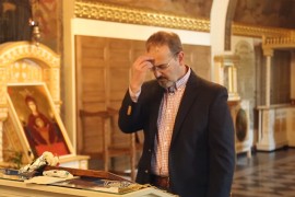 Ambasador SAD prošetao Beogradom: U crkvi Ružici se krstio sa tri ...