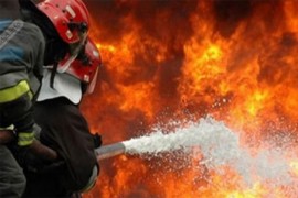 Zapaljena kuća u Derventi