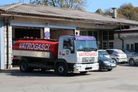 Vatrogasci spasili ženu iz stana u Banovićima