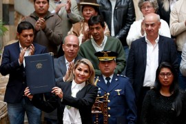 Anjez potpisala, novi izbori bez Moralesa