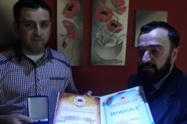 Nenadu Simiću povelja sa srebrnom medaljom za aforizme