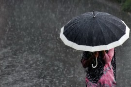 Oblačno sa kišom, na planinama snijeg
