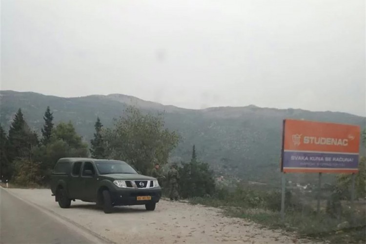 Hrvatski vojnici uočeni na granici s BiH, mještani traže pomoć zbog migranata