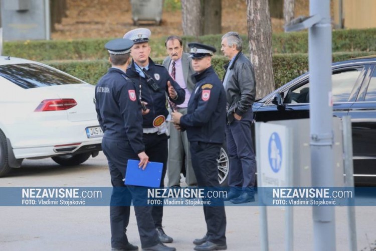 Penzionisani profesor napravio incident
